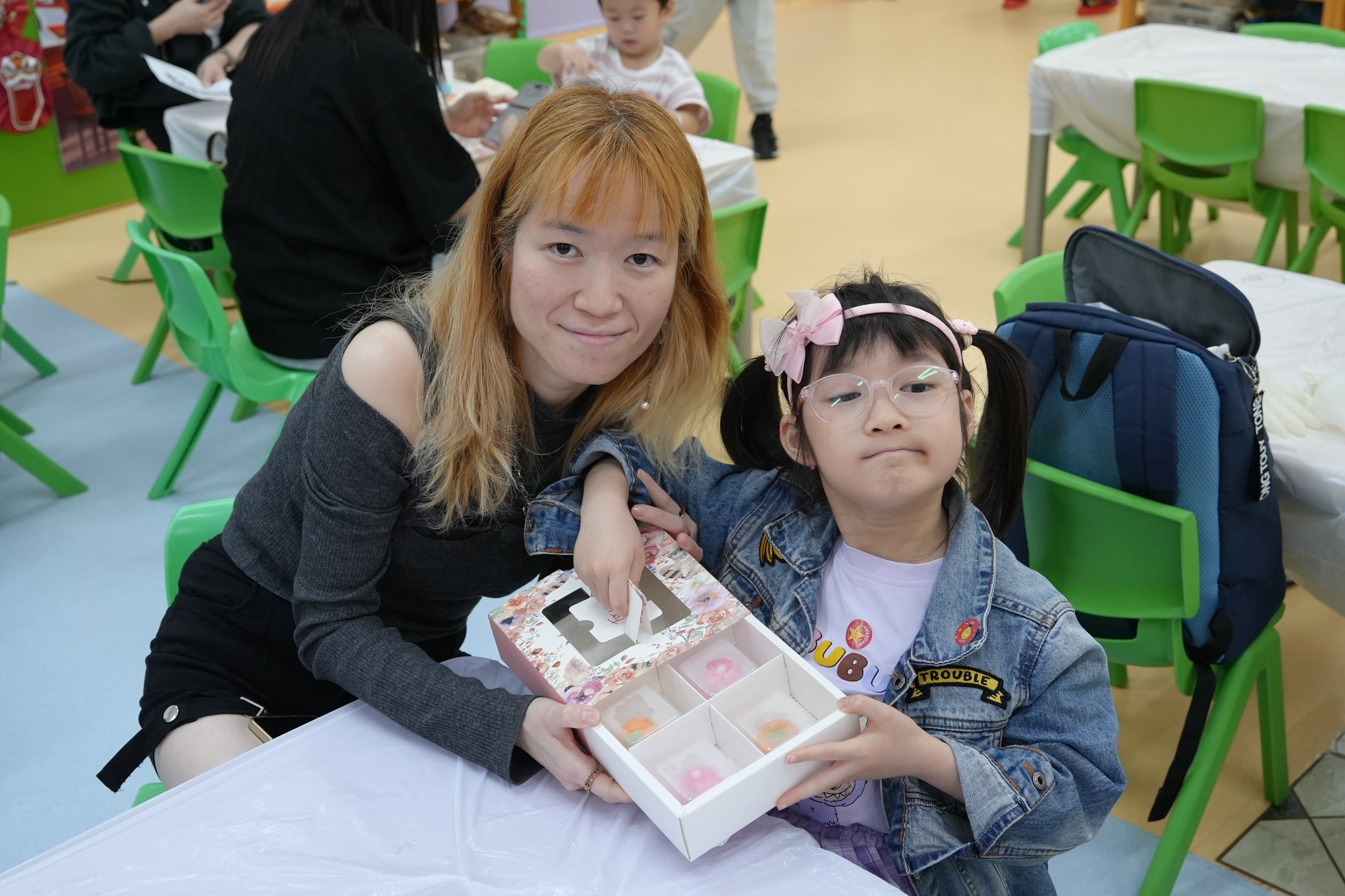 2025.04.12  Learning Chinese Traditional Dessert from Five Senses Joint Parent and Child Workshop