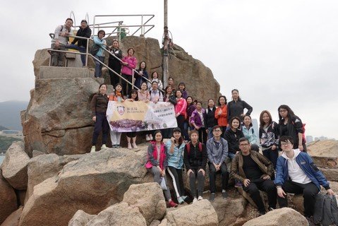 “Po Leung Kuk Hiking Day” encouraged staff to do more outdoor exercises during weekends to unwind and relax 