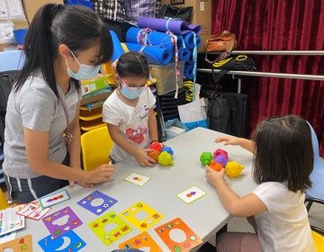 流動玩具圖書車 – 玩具珍、識、玩
