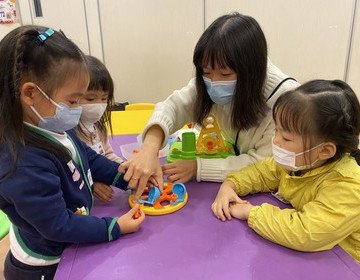流動玩具圖書車 - 玩具珍、識、玩