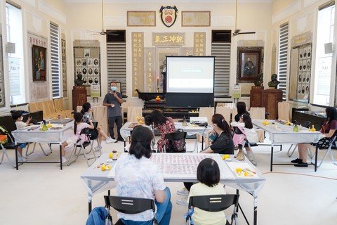 保良局舉行公眾開放日，透過工作坊、景點打卡等生動有趣的多元化活動，與市⺠回顧中座大樓的歷史與發展。