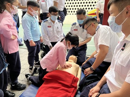 參觀救護站及消防站
