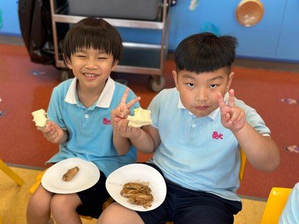 小蜜蜂聚餐相