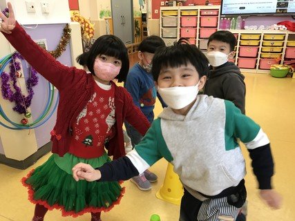 聖誕節慶祝會暨十一、十二月份生日會