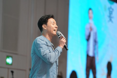 张国强先生为在场长者及照顾者带来精彩表演。