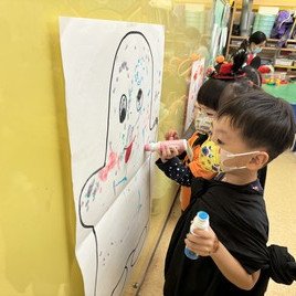 我和朋友合作為精靈設計造型。