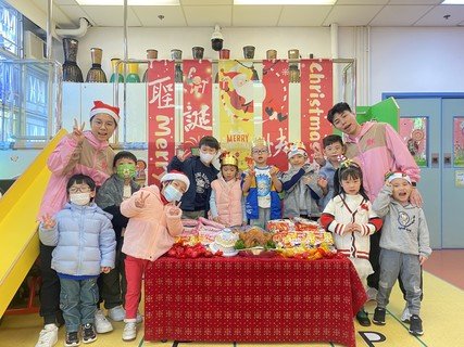 2024.12.16  聖誕聯歡會暨十一及十二月生日會