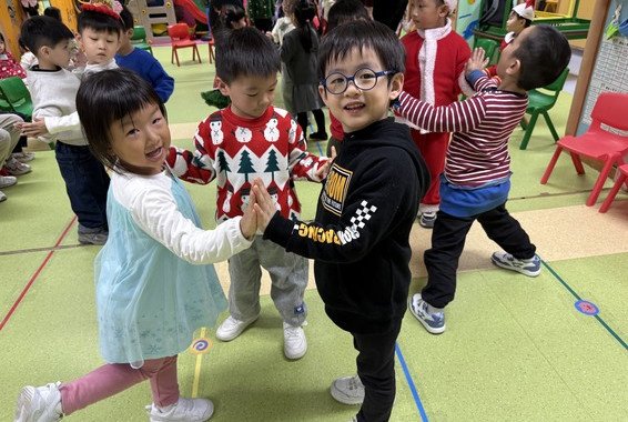 我們一起玩遊戲。 