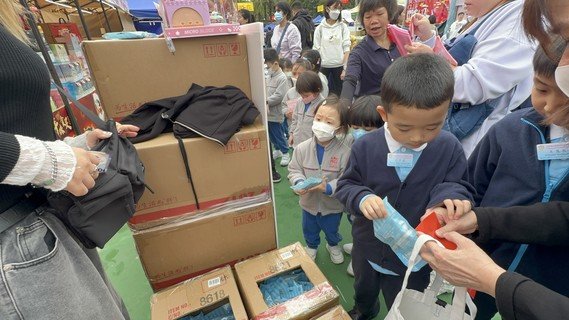 2025.1.24  参观维多利亚公园年宵