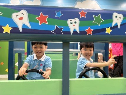 2025.4.25 阳光笑容小乐园