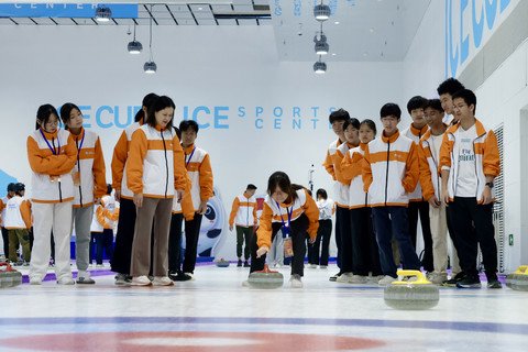 保良局属下学生参访北京顶尖的体育技术学校，深入了解内地体育训练模式。