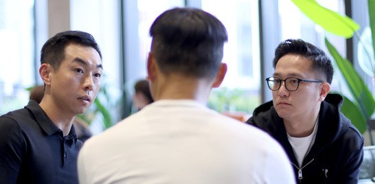 保良局李兆基青年綠洲為受影響居民提供臨時住宿，保良局主席何芷韻太平紳士聯同董事會成員及本局團隊探訪居民，送上誠摯慰問並了解居民需要。居民向本局送上感謝卡表達心意。