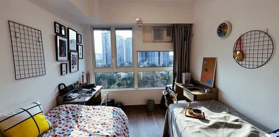 保良局李兆基青年綠洲為受影響居民提供臨時住宿，保良局主席何芷韻太平紳士聯同董事會成員及本局團隊探訪居民，送上誠摯慰問並了解居民需要。居民向本局送上感謝卡表達心意。