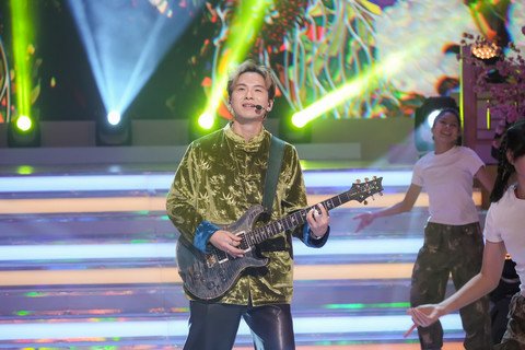 《中年好声音》歌手周吉佩倾力演出，为慈善不遗余力。