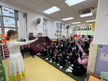 2026.2.4 Grandpa's Colorful Coat