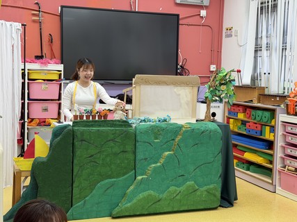 2026.2.4 Grandpa's Colorful Coat