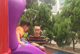 助養人黎先生