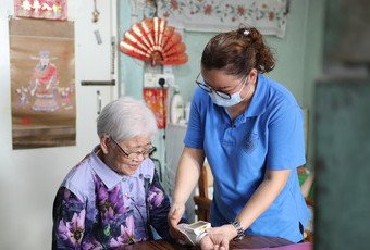 (Chinese Only)改善家居及社區照顧服務 長者的貼心管家